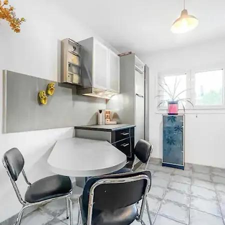Сasa de vacaciones House On The Outskirts Of Nantes Saint-Herblain